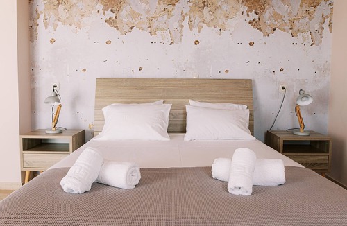 Mazarakata Apartment | Siora Maria Studios