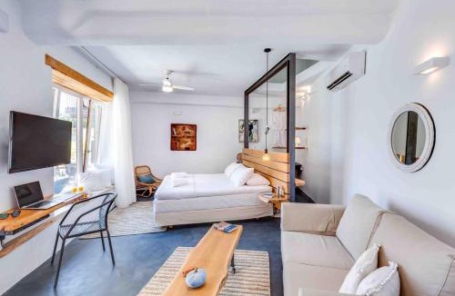 Halepa Apartment | Skiff - Transformed studio on the water's edge