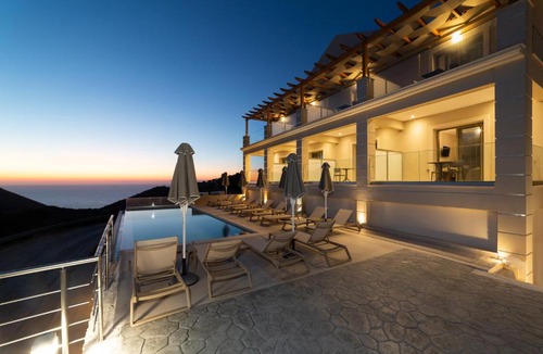 Agia Thekli Hotel | Sky View Suites Kefalonia