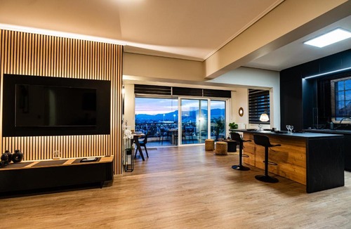 Marousi Apartment | Skyline Oaka Telecom Arena Luxury Apartment