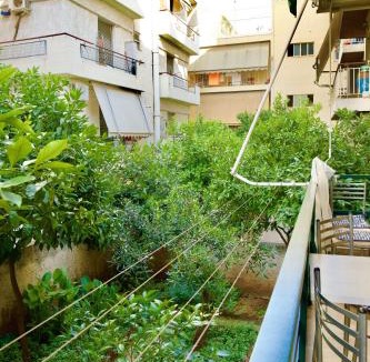 Nea Smirni Apartment | Smirni Snug Stay Garden Fits 4