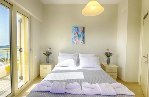 Termenades Apartment | Sofia Appartement 2 - Panorama Meerblick über die gesamte Bucht von Agios Georgios Pagi