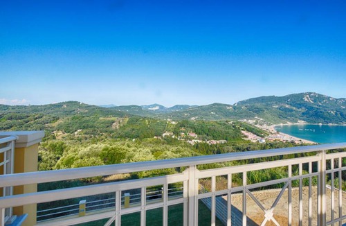 Termenades Apartment | Sofia Appartement 2 - Panorama Meerblick über die gesamte Bucht von Agios Georgios Pagi