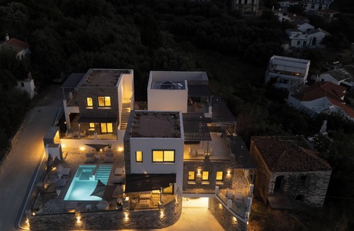 Evdilos Apartment | Sofrano Luxury Apartments