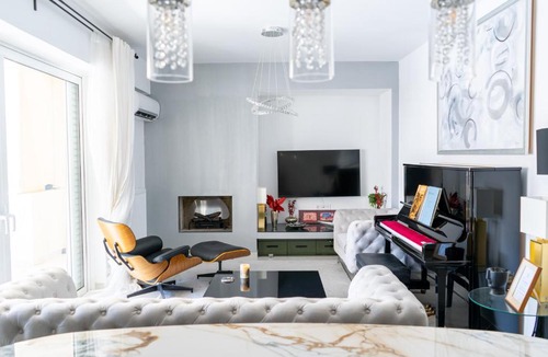 Palaio Faliro Apartment | Sonata Deluxe Apt with 3 Bedrooms