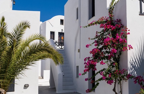 Kamari Hotel | Soulis Hotel