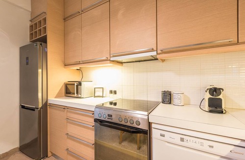 Neos Kosmos Apartment | Spacious 4BR Penthouse Updated Bathroom