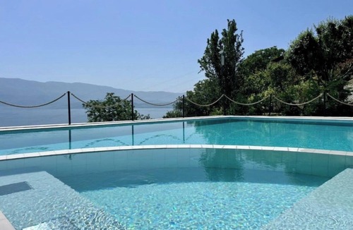 Udenisht Cottage | Spacious 5-bedroom cottage in peaceful Memlisht perfect for families