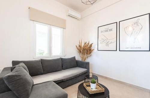 Kos Town Apartment | Spacious & Luxe 3BR Downtown 1min to Beach