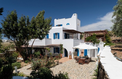 Glinado Villa | Spacious luxury villa with pool, & stunning sea and sunset views