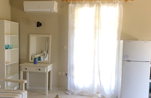 Leivathos Apartment | Spartia Kefalonia studios: fruit garden,top floor- feel fresh taste of Greece!