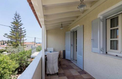 Agii Anargiri Apartment | Spetses Breeze Apartment by Bee Home