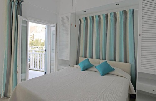 Perissa Hotel | SPIROS & HIROKO Hotel - ADULTS ONLY