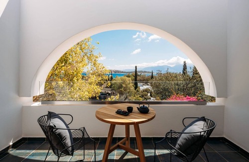 Agios Nikolaos Town Villa | Splendid Crete Hotel | Deluxe Seaview Suite | Prime Location | Panoramic Sea.