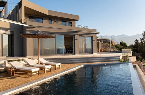 Kokkinon Khorion Villa | Splendid Crete Villa | Villa Amore | 3 Bedrooms | Breathtaking Sea Views