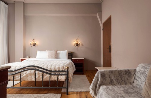 Arachova Hotel | Standard Double Room with Balcony by Mons Arachova