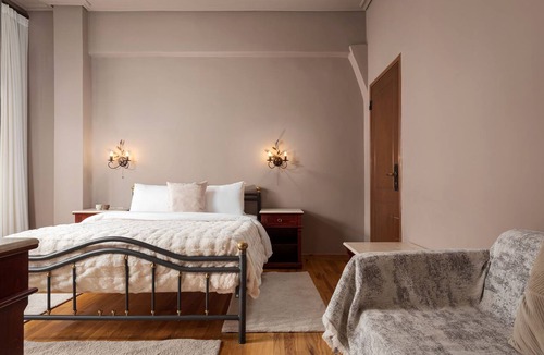 Arachova Hotel | Standard Double Room with Balcony by Mons Arachova