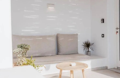 Mykonos House | Standard Double Suite G/V with jacuzzi