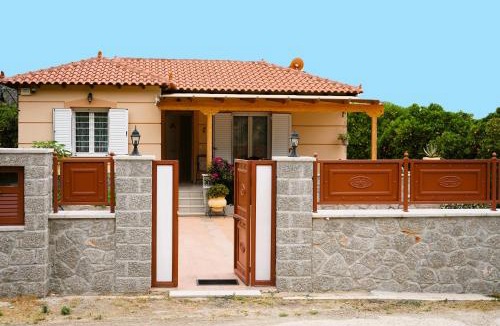 Melissopetra House | Stella's House