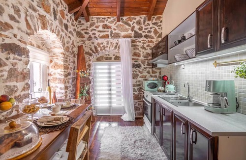 Distomo-Arachova-Antikyra House | Stirida Stone House – Cozy Mountain Escape Near Arachova, Delphi & the Beach