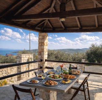 Sourpi Villa | Stone Villa Monolia