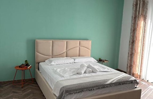 Udenisht Apartment | Stormi's Apartament