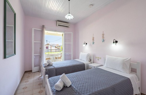 Roda Apartment | Studio 'Alexandros Studios 9' with Shared Pool, Wi-Fi and Air Conditioning