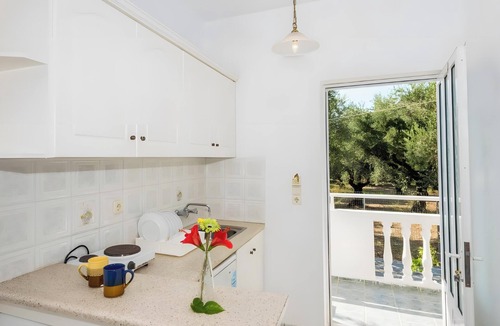 Laganas Apartment | Studio Apartment '1' with Private Terrace, Wi-Fi and Air Conditioning