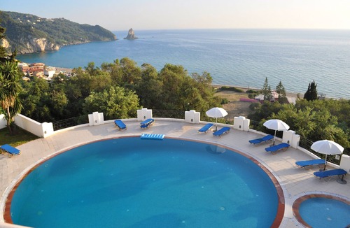 Agios Gordios Apartment | Studio Apartments Maria with Pool and Amazing View - Agios Gordios Beach