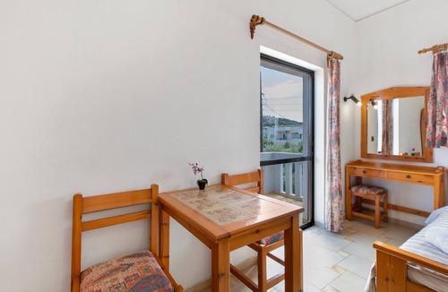 Agia Marina Apartment | Studio Apartment 'Popi Budget 2 Adults' with Mountain View, Wi-Fi and Air Conditioning