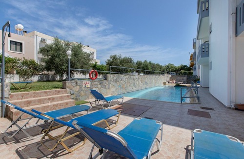 Agia Marina Apartment | Studio Apartment 'Popi Budget 2 Adults' with Mountain View, Wi-Fi and Air Conditioning