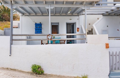 Loutra Apartment | Studio 'Gorgona 1' with Sea View, Wi-Fi and Air Conditioning