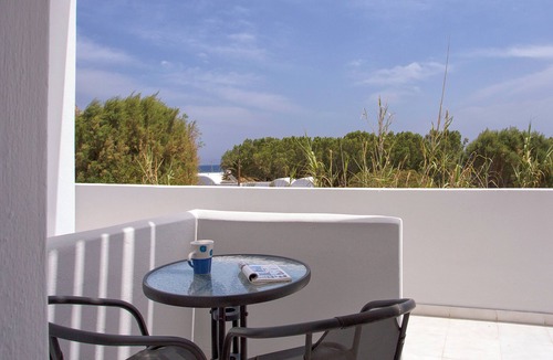 Perissa Apartment | Studio in Perissa beach for 4 people
