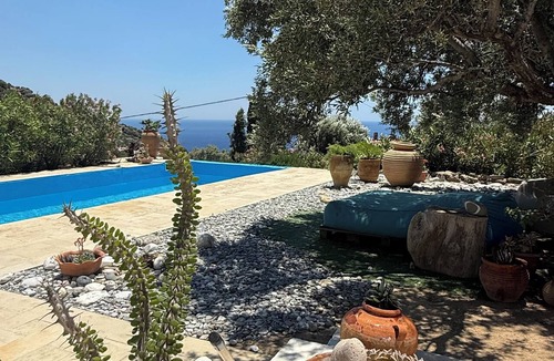 Viannos Apartment | Studio with magnificent sea view and gardens