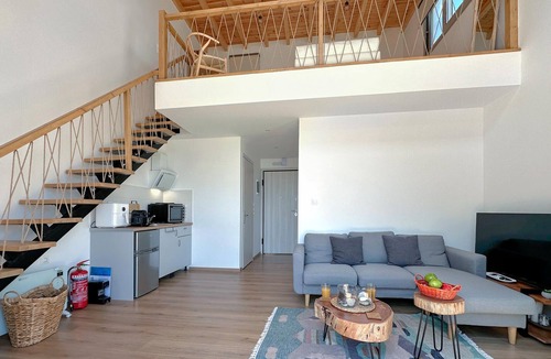 Evrostina House | Stunning home in Xylokastro with house a mountain view