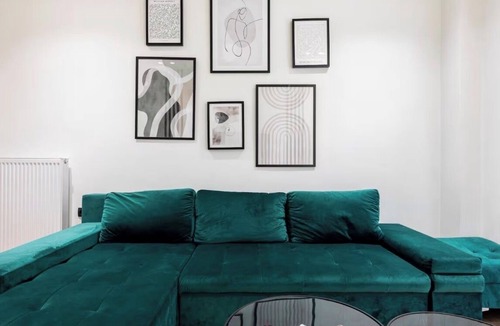 Kinosargous Apartment | Stylish 2BR Retreat Near Acropolis of Athens