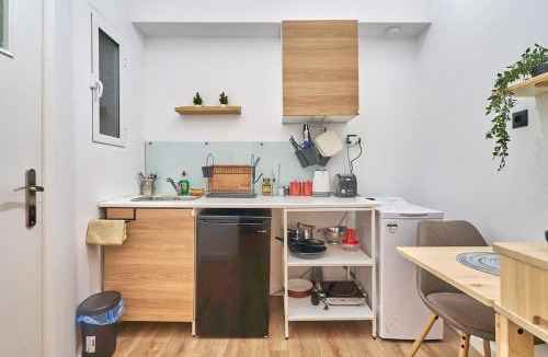 Nea Smirni Apartment | Stylish Diamond Nea Smyrni Square