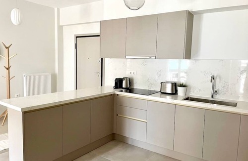 Pangrati Apartment | Stylish & Luminous 1BR Apartment in Pangrati