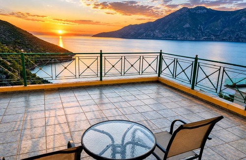 Platees House | Suite Sunset - Overlooking the Sea in Ag Vasilios