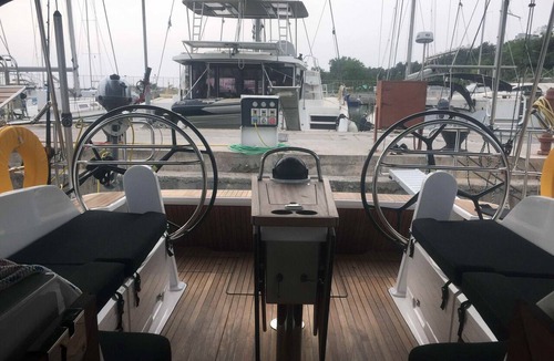 Skiathos Boat Rental | Sun-Kissed Sailing Adventure in Islas Esporadas