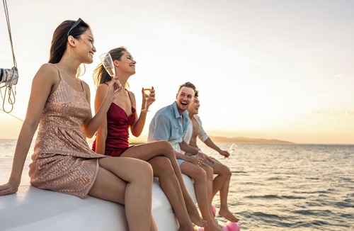 Skiathos Boat Rental | Sun-Kissed Sailing Adventure in Islas Esporadas