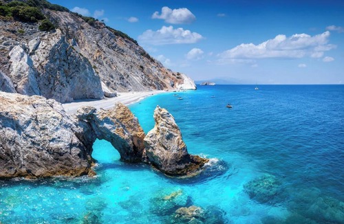 Skiathos Boat Rental | Sun-Kissed Sailing Adventure in Islas Esporadas