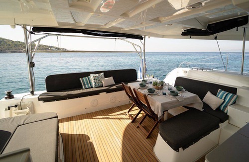 Pasalimani Boat Rental | Sun-Kissed Sailing Adventure in Islas Sarónicas