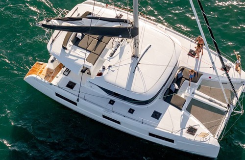 Alimos Boat Rental | Sun-Kissed Sailing Adventure in Islas Sarónicas