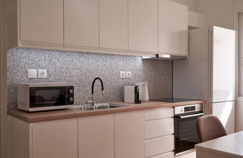 Kolonaki Apartment | Sunny and Comfy Apartment in Kolonaki