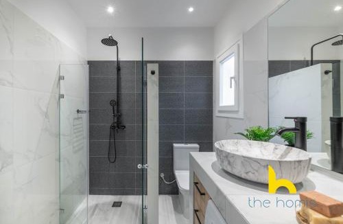 Kallithea Apartment | Sunny Athenian Oasis Spacious Family Haven!
