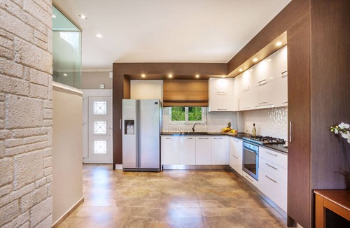 Pallini Villa | Sunny Exclusive Tria