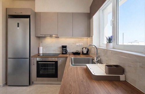 Irakleio Apartment | Sunny Minimal Studio Near Metro by ΜΡS