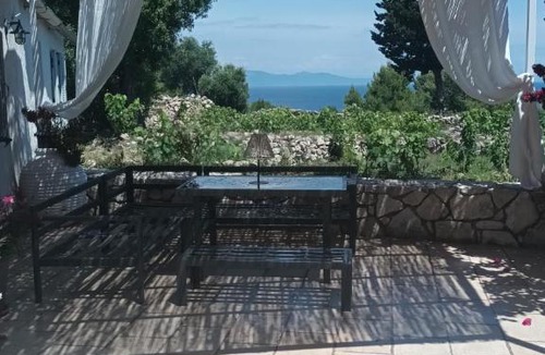 Antipaxos House | Sunrise cottage