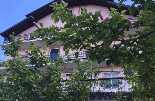 Puke Apartment | Sunrise Lindita